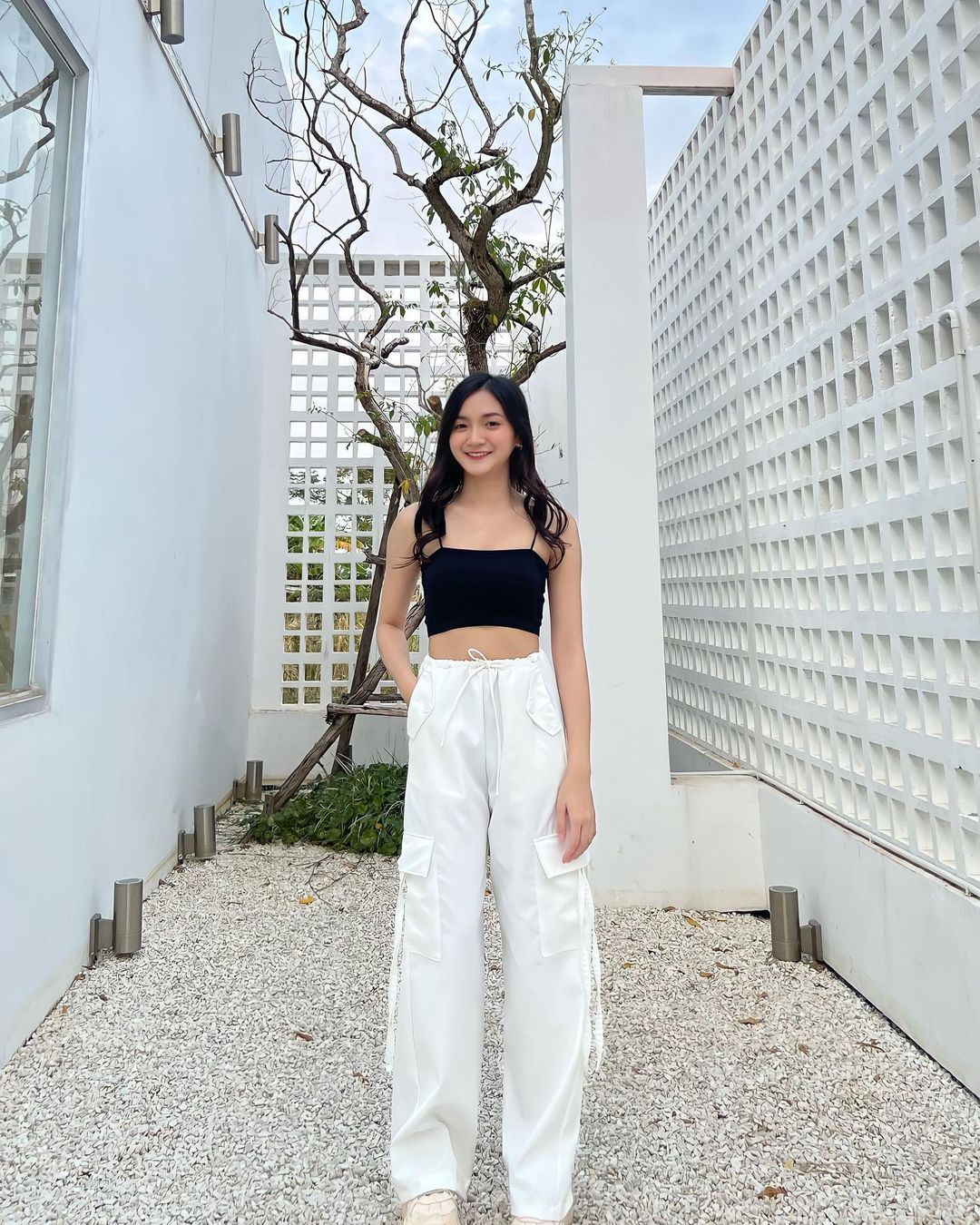 FESTIVE SALE LIVE !! 🔥🚀 (PACK - 3) Straight-leg pants with horizontal pockets made of ruby
