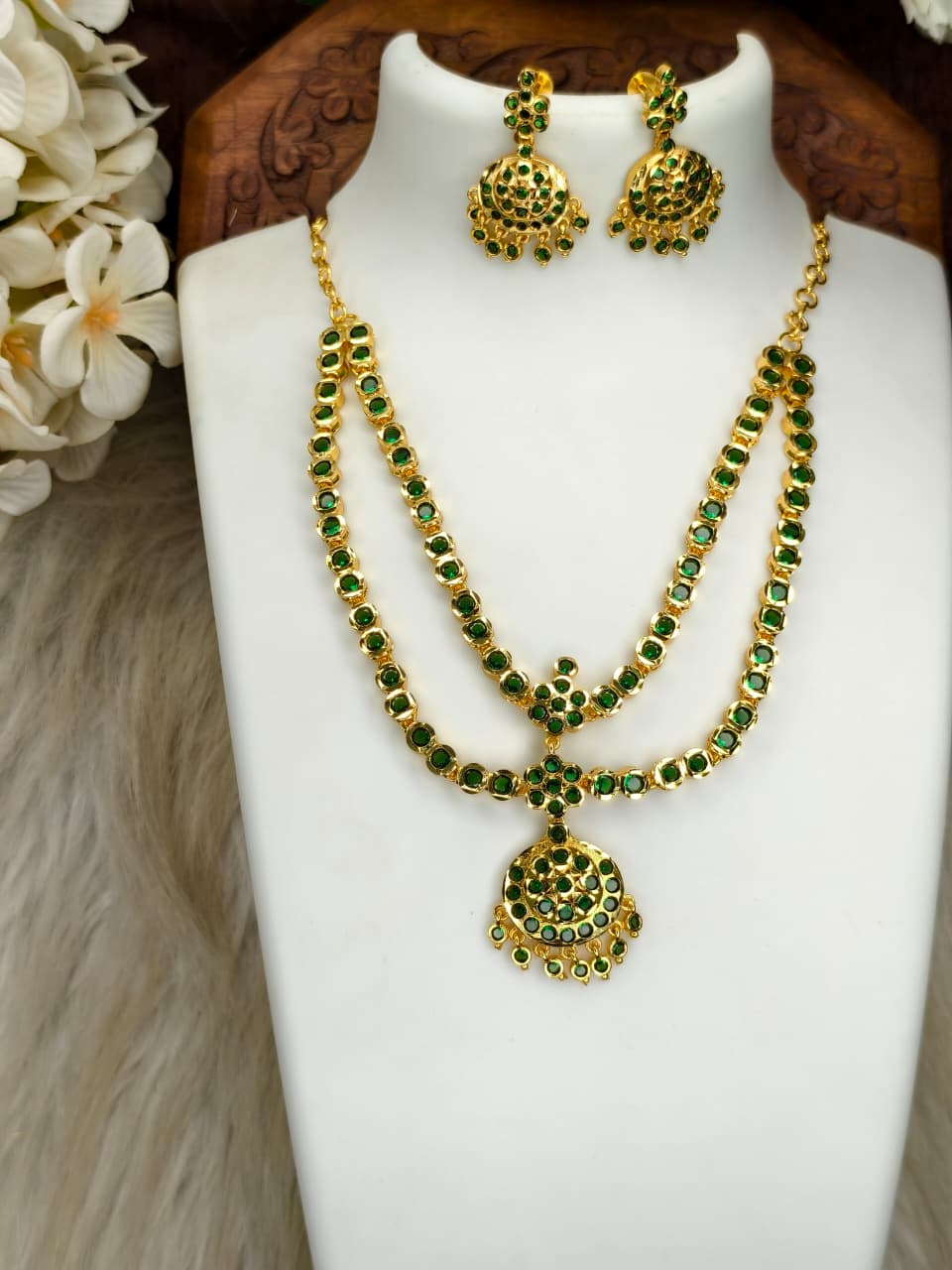 Women Impone Stone Necklace – Premium Gold Finish Traditional Design