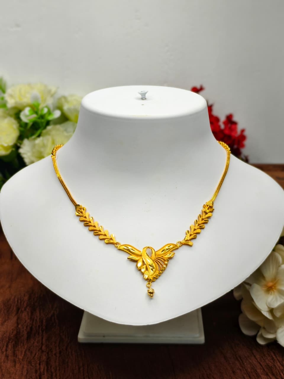 Trending Mini Gold Necklace Set – Premium Gold Look Finish