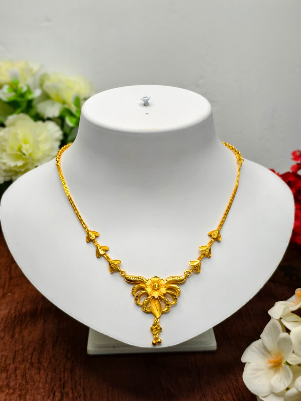 Trending Mini Gold Necklace Set – Premium Gold Look Finish