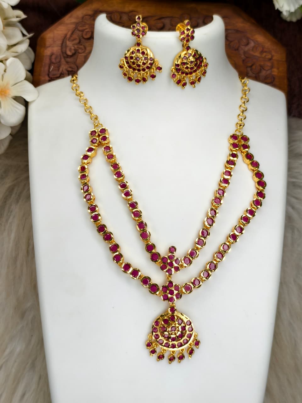 Women Impone Stone Necklace – Premium Gold Finish Traditional Design